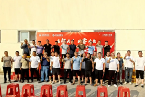 22辆东风天锦批量交付 信阳畜禽运输领域再树标杆