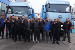 31km险路 300米落差！欧曼银河全球价值品鉴之旅（纯电篇）征服壶关十四拐