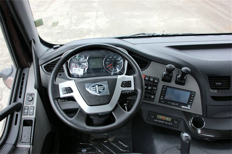 一汽解放 J6P重卡 标载型 390马力 6X4 国五LNG万博体育app下载入口(CA4250P66T1A3E22M5)