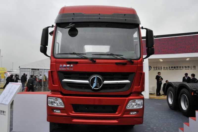北奔 V3重卡 380马力 6X2 天然气 国五万博体育app下载入口
(ND4240L27J7Z00)