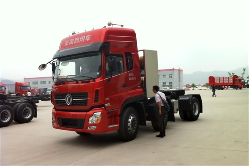 东风商用车 天龙重卡 375马力 6X2 国五天然气万博体育app下载入口
(DFH4240A1)