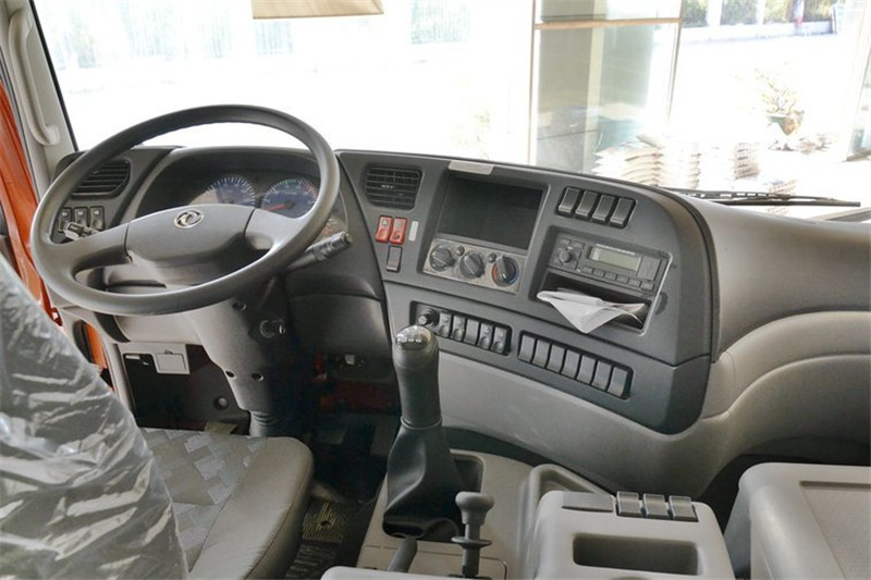 东风商用车 天龙重卡 340马力 4X2 国四万博体育app下载入口
(13T后桥)(DFL4181A6)