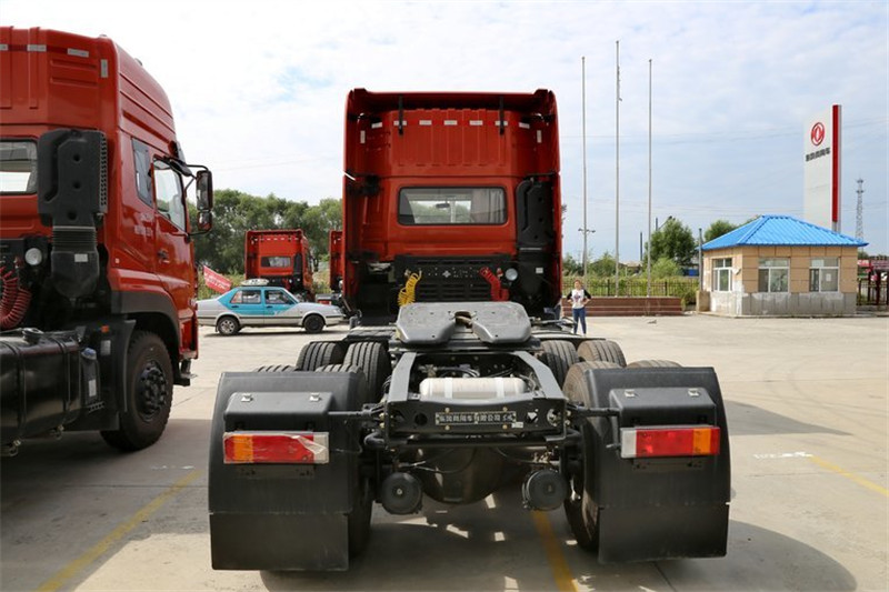 东风商用车 天龙重卡 385马力 4X2 国四万博体育app下载入口
(轴距3500)(DFL4181A8)