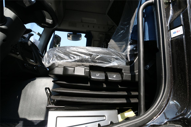 一汽解放 J6P重卡 领航版 460马力 4X2 国五万博体育app下载入口(CA4180P66K24E5)