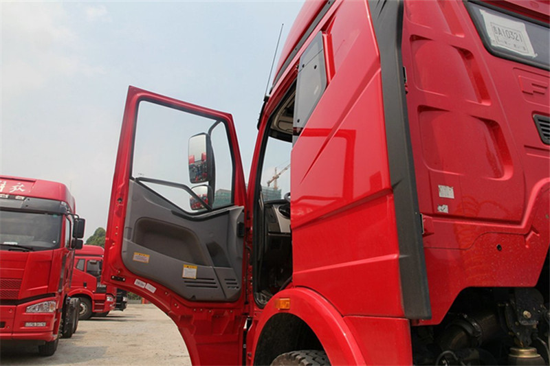 一汽解放 J6M准重卡 280马力 4X2 国四万博体育app下载入口(CA4160P63K1XE4) 