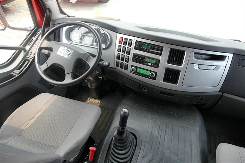 一汽解放 J6M准重卡 280马力 4X2 国四万博体育app下载入口(CA4160P63K1XE4) 