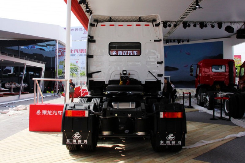 东风柳汽 乘龙T7重卡 520马力 6X4 国五万博体育app下载入口
(LZ4251T7DB)