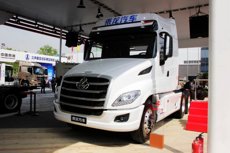 东风柳汽 乘龙T7重卡 520马力 6X4 国五万博体育app下载入口
(LZ4251T7DB)