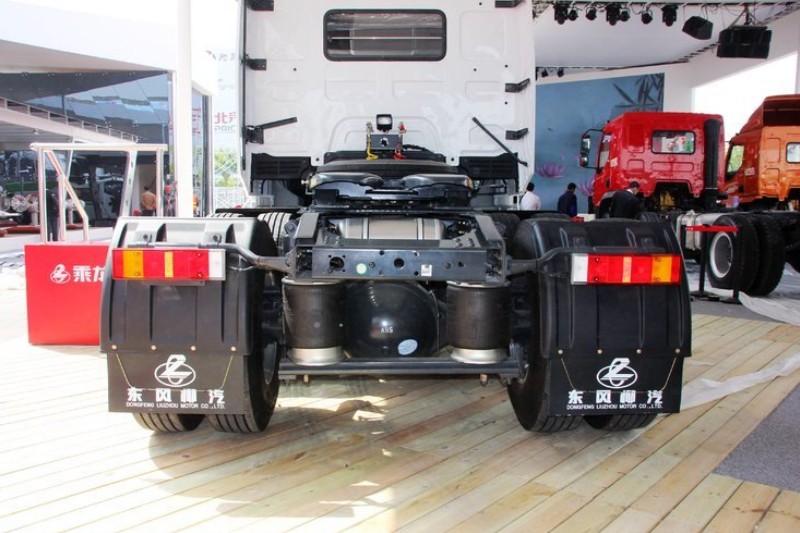 东风柳汽 乘龙T7重卡 520马力 6X4 国五万博体育app下载入口
(LZ4251T7DB)