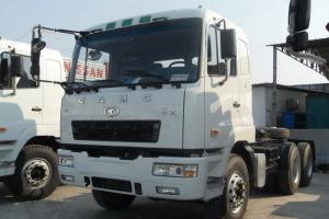 华菱重卡 重载型 375马力 6X4 国五万博体育app下载入口
(HN4250B43C4M5)