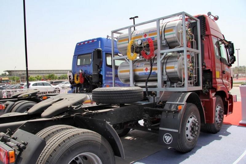 福田 欧曼ETX 6系重卡 380马力 6X2 国五LNG万博体育app下载入口(双罐)(BJ4253SNFCB-XA)