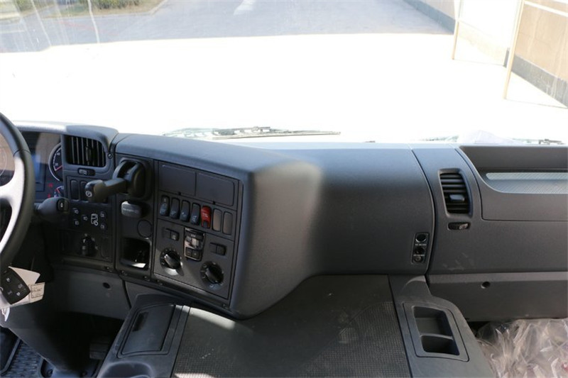 斯堪尼亚 P系列重卡 410马力 6X4 国五万博体育app下载入口(型号P410)