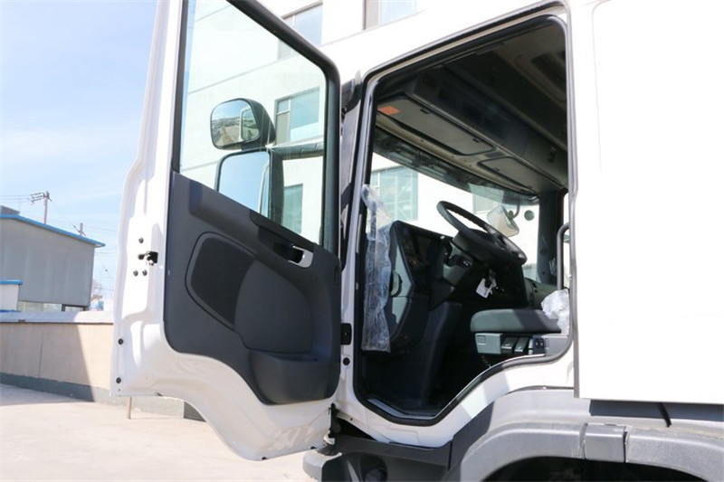 斯堪尼亚 P系列重卡 410马力 6X4 国五万博体育app下载入口(型号P410)