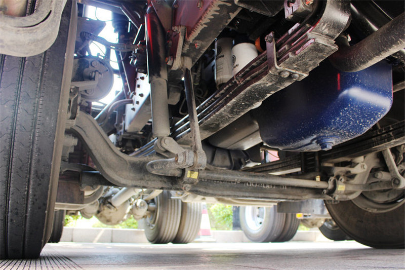 四川现代 致道800W重卡 310马力 4X2 国五万博体育app下载入口(CNJ4180KPG36V)