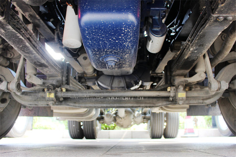 四川现代 致道800W重卡 310马力 4X2 国五万博体育app下载入口(CNJ4180KPG36V)