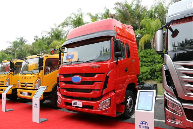 四川现代 致道800W重卡 350马力 4X2国五 万博体育app下载入口(CNJ4180KPG36V)