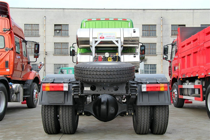 一汽解放柳特 新安捷(L5R)重卡 350马力 6X2 国五LNG万博体育app下载入口(CA4252N2E5R5T3A90)