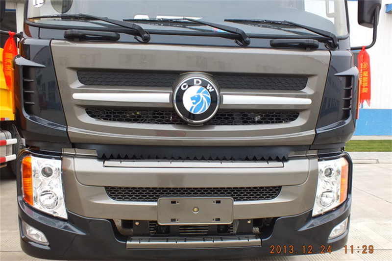重汽王牌 W5G重卡 375马力 6X4 国四万博体育app下载入口
(CDW4250A1T4)