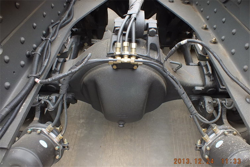 重汽王牌 W5G重卡 375马力 6X4 国四万博体育app下载入口
(CDW4250A1T4)