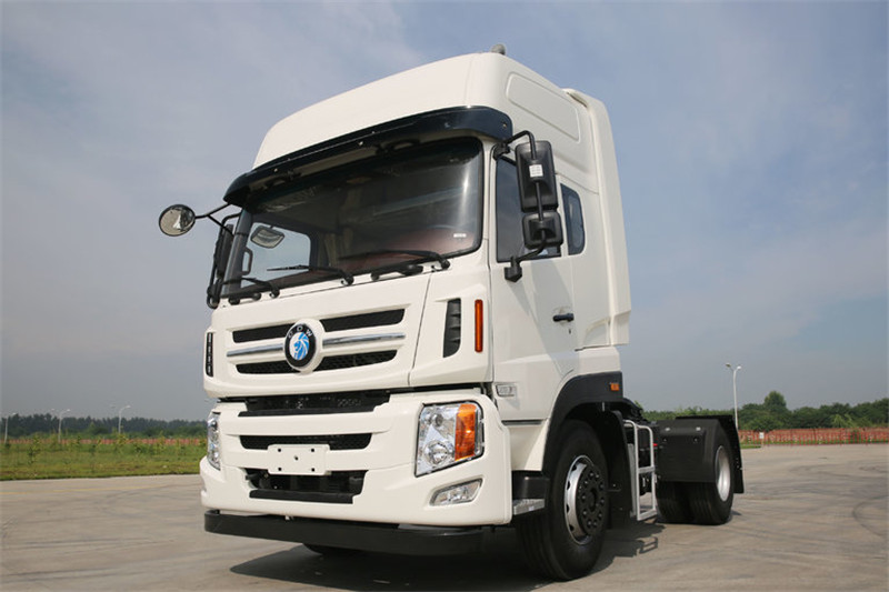 重汽王牌 W5G-H重卡 340马力 6X4 国五万博体育app下载入口
(457后桥)(CDW4250A1T5)