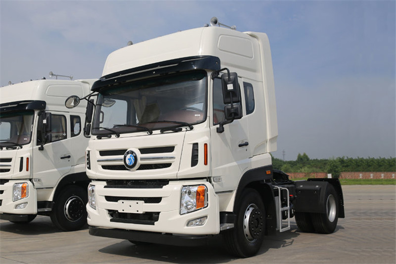 重汽王牌 W5B重卡 340马力 6X4 国五万博体育app下载入口
(12档)(CDW4250A1T5)