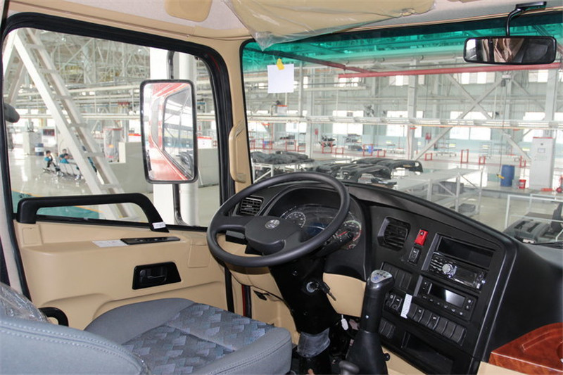 重汽王牌 W5G重卡 340马力 6X4 5.6米 国四自卸车(CDW3250A2S4)