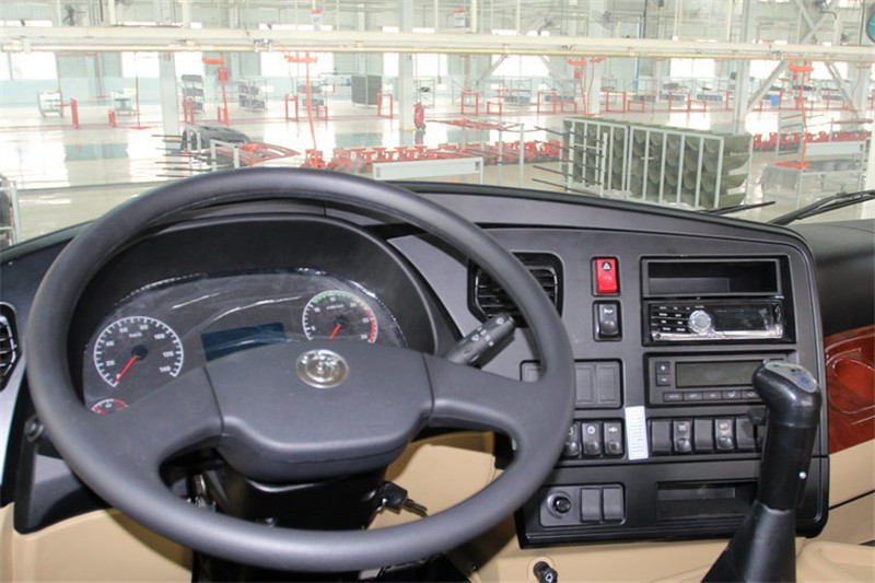 重汽王牌 W5G重卡 340马力 6X4 5.6米 国四自卸车(CDW3250A2S4)