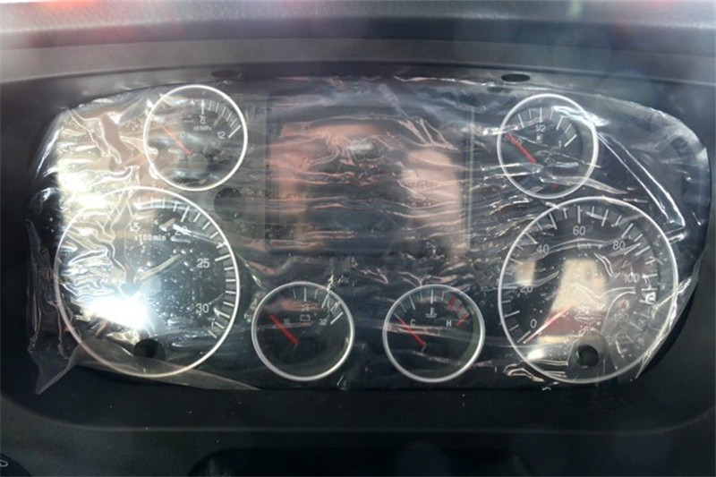 中国重汽 HOWO T7H 重卡 430马力 6X4 LNG 国五万博体育app下载入口(ZZ4257V384HE1LB)