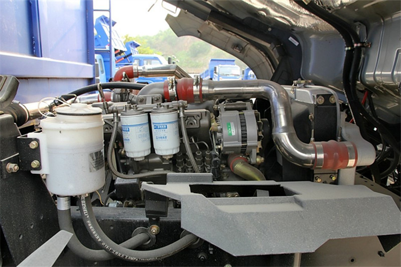 中国重汽 豪曼 140马力 4.7米 国四自卸车(ZZ3168G17DB1)
