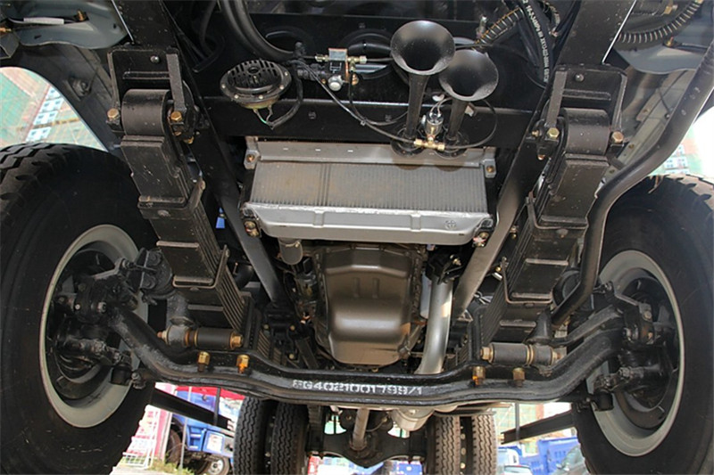 中国重汽 豪曼 140马力 4X2 4.2米 国四自卸车(ZZ3048F18DB1)