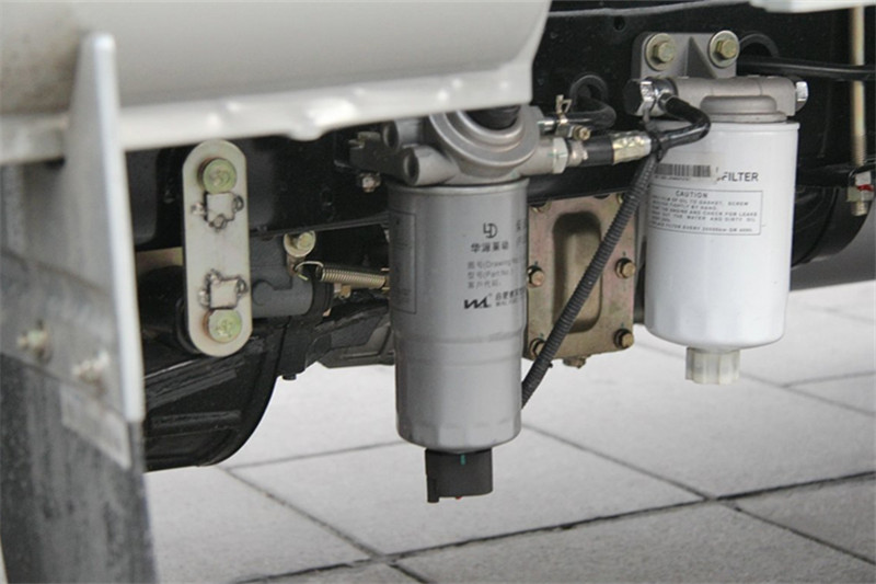 唐骏欧铃 赛菱A6 1.24L 88马力 汽油/CNG 3.1米 国四单排栏板微卡(ZB1034ADC3F)