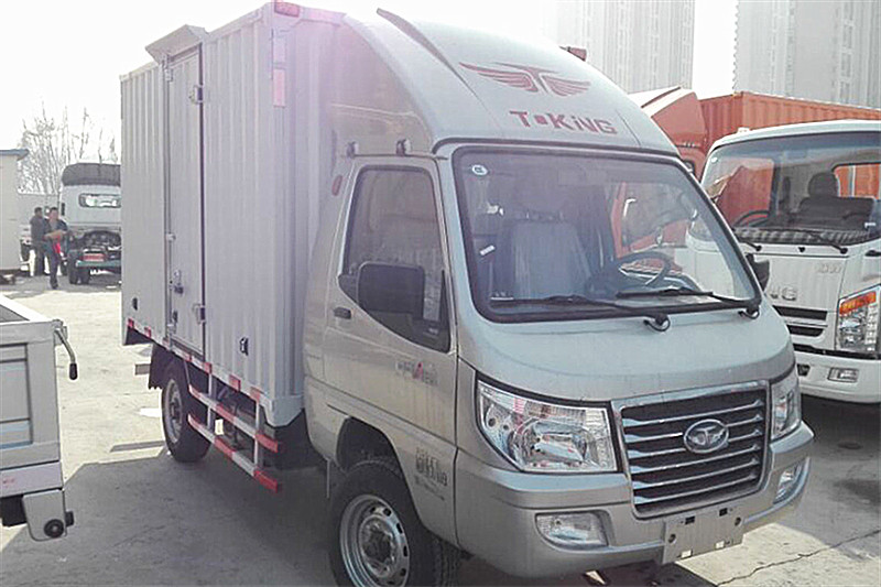 唐骏欧铃 赛菱A6 1.2L 88马力 汽油 3.1米 国五单排厢式微卡(ZB5033XXYADC3V)