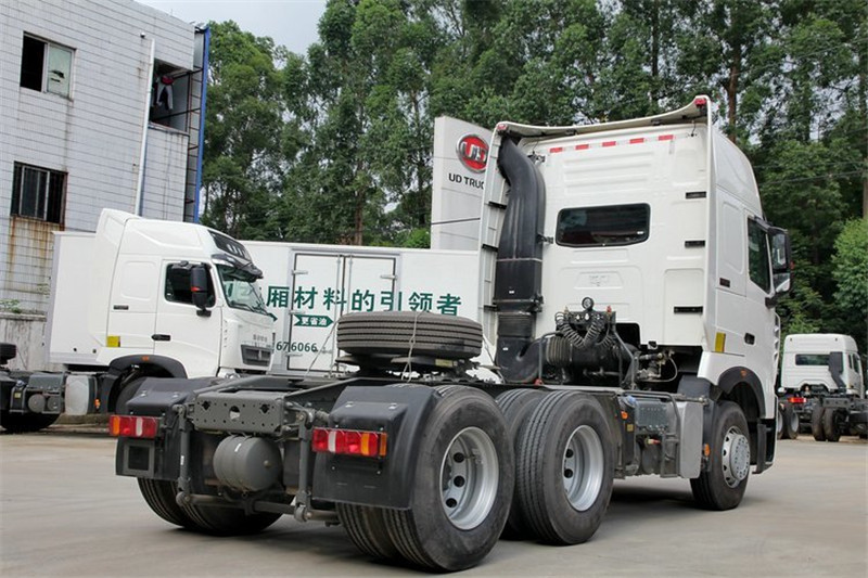 中国重汽 HOWO T7H重卡 540马力 6X4 国五万博体育app下载入口
(ZZ4257W324HE1B)