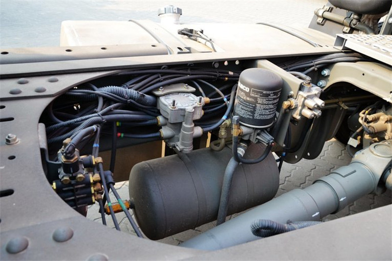 中国重汽 HOWO T7H重卡 440马力 4X2 国四危险品万博体育app下载入口
(ZZ4187V361HD1W中国重汽 HOWO T7H重卡 440马力 4X2 国四危险品万博体育app下载入口
(ZZ4187V361HD1W)(高顶))(高顶)