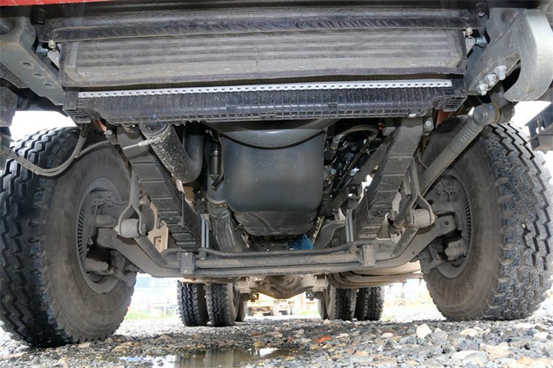 中国重汽 HOWO T7H重卡 360马力 4X2 国四危险品万博体育app下载入口(ZZ4187V361HD1W)