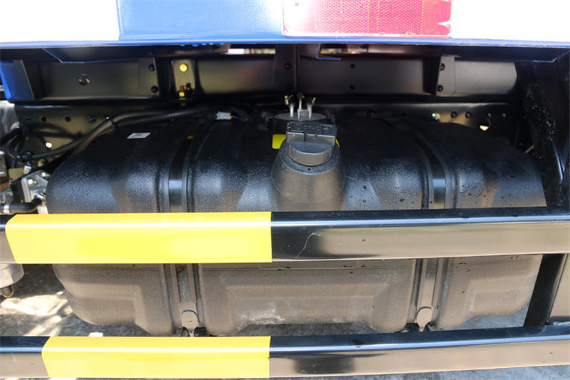 东风 凯普特K6 115马力 4.2米 国五单排厢式轻卡(EQ5041XXY8BDBAC)