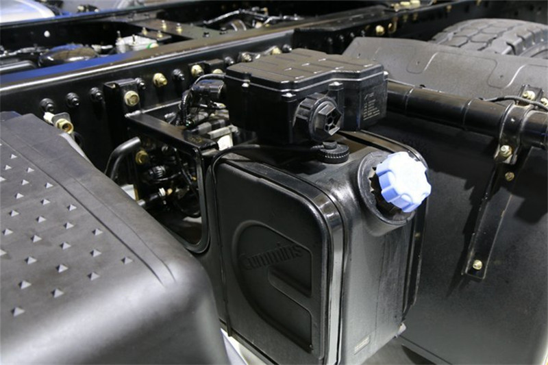 福田 欧曼EST重卡 490马力 国五6X4万博体育app下载入口
(BJ4259SNFKB-AA)