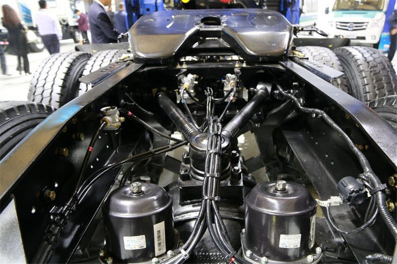 福田 欧曼EST重卡 490马力 国五6X4万博体育app下载入口
(BJ4259SNFKB-AA)