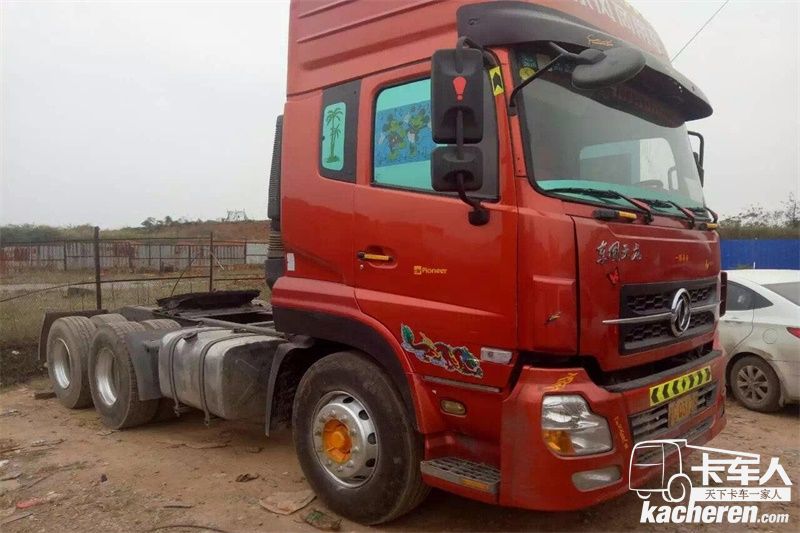 东风商用车 天龙重卡 375马力 6X2 国五天然气万博体育app下载入口
(DFH4240A1)