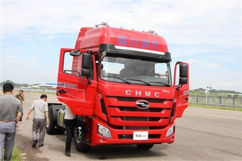 四川现代 致道800W重卡 310马力 4X2 国五万博体育app下载入口(CNJ4180KPG36V)