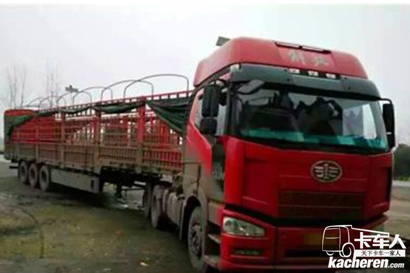 一汽解放 J6P重卡 标载型 350马力 6X4 国五LNG万博体育app下载入口(CA4250P66T1A3E24M5)