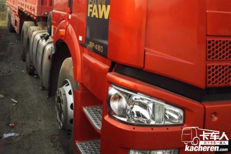 一汽解放 J6P重卡 标载型 350马力 6X4 国五LNG万博体育app下载入口(CA4250P66T1A3E24M5)