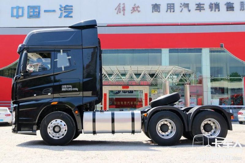 一汽解放 J7重卡 500马力 6X4 国五万博体育app下载入口
(CA4250P77K25T1E5)