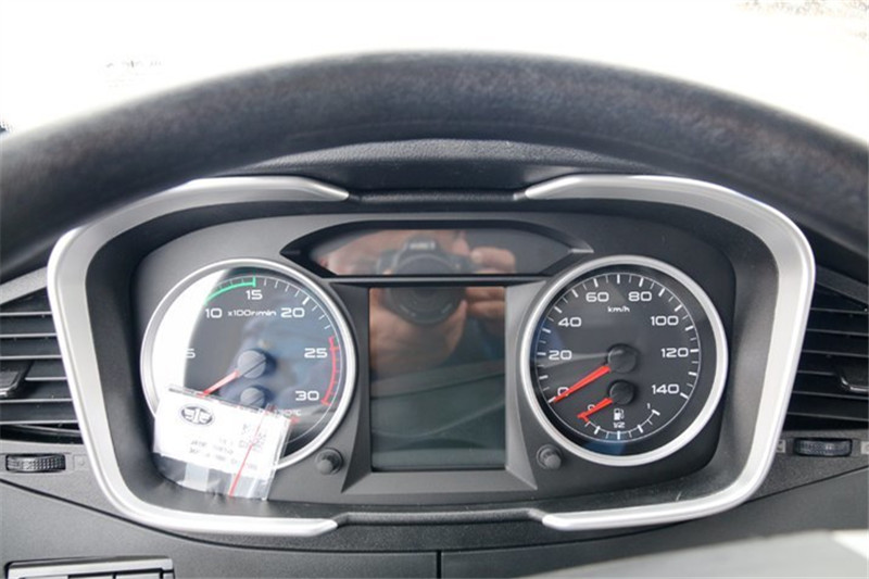 一汽解放 新J6P重卡 南方版 460马力 6X4 国五万博体育app下载入口(CA4250P66K24T1A1E5)