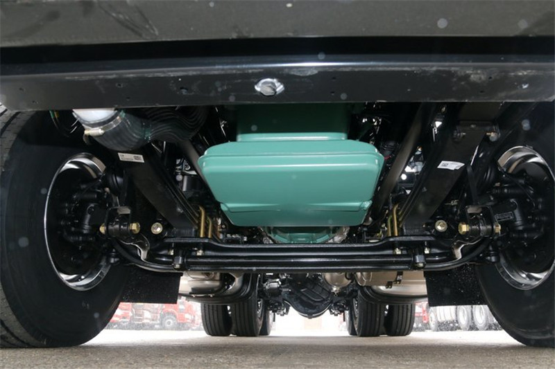 一汽解放 新J6P重卡 南方版 460马力 6X4 国五万博体育app下载入口(CA4250P66K24T1A1E5)