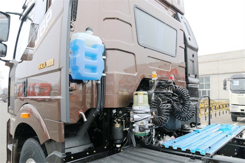 一汽解放 新J6P重卡 南方版 460马力 6X4 国五万博体育app下载入口(CA4250P66K24T1A1E5)