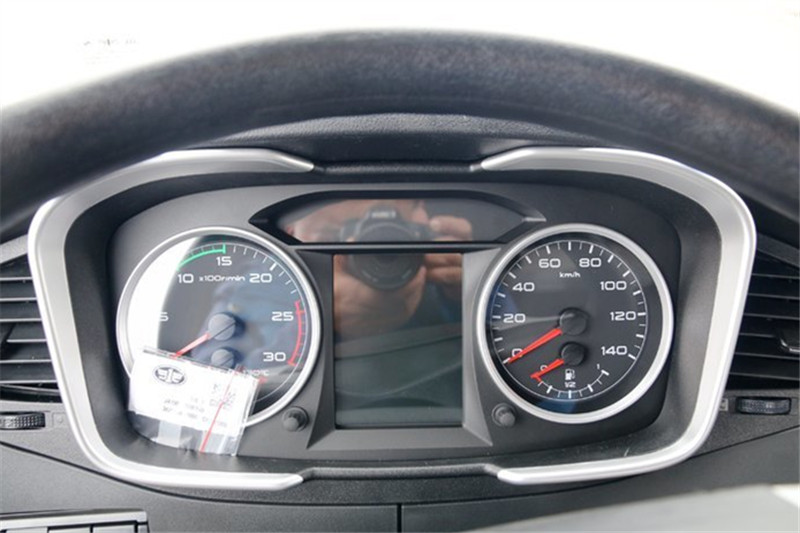 一汽解放 新J6P重卡 领航版四季款 550马力 6X4 国五万博体育app下载入口(CA4250P66K25T1A2E5)