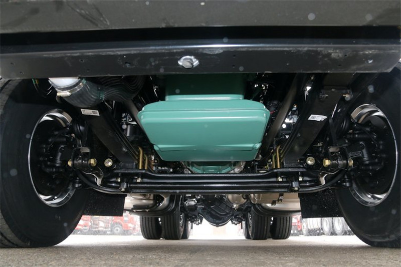 一汽解放 新J6P重卡 领航版四季款 550马力 6X4 国五万博体育app下载入口(CA4250P66K25T1A2E5)