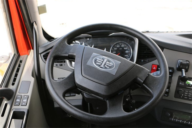 一汽解放 新J6P重卡 375马力 6X4 国五LNG万博体育app下载入口(CA4250P66T1A1E24M5)