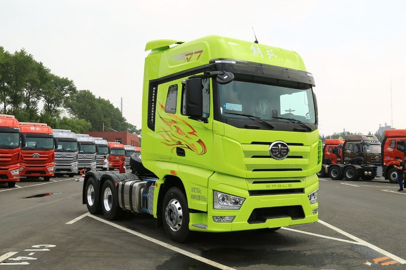 一汽解放 J7重卡 基本型 550马力 6X4 国五万博体育app下载入口(嫩芽绿)(CA4250P77K25T1E5)